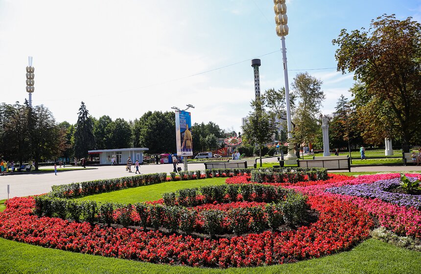 Исторические цветники ВДНХ 2 фото
