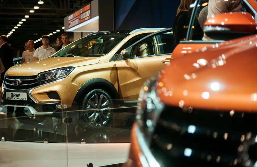 Московский международный автомобильный салон 35 фото