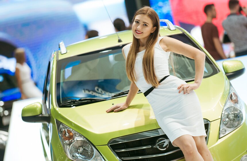 Московский международный автомобильный салон 16 фото