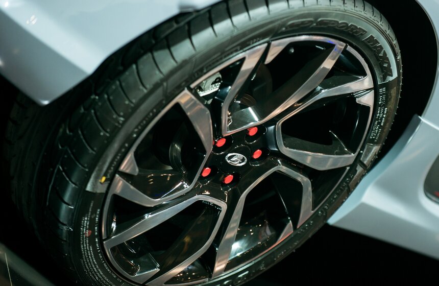 Московский международный автомобильный салон 28 фото