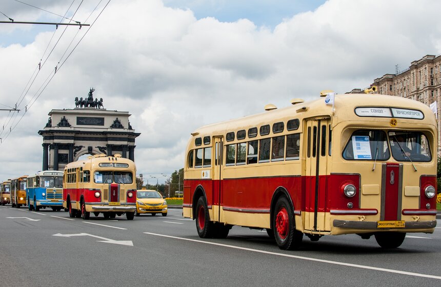 Праздник московского автобуса прошел в столице 13 фото