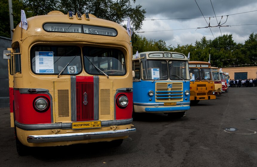 Праздник московского автобуса прошел в столице 10 фото
