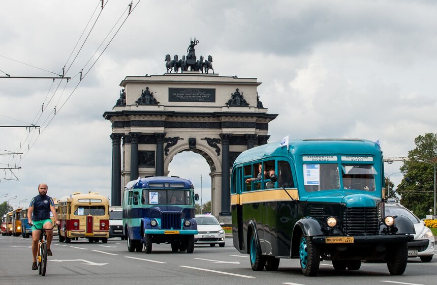 Праздник московского автобуса прошел в столице 12 фото