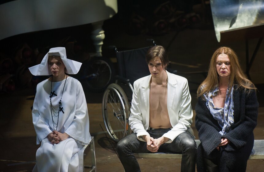 Роман Виктюк отметил 80-летие премьерой спектакля 19 фото