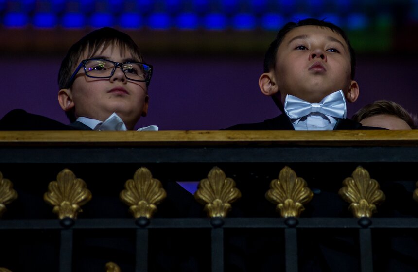 Юные хористы спели на площади Киевского вокзала 4 ноября 17 фото