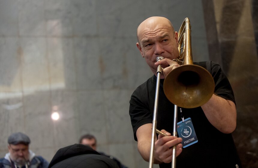 "Ночь искусств" прошла на станции метро "Маяковская" 10 фото