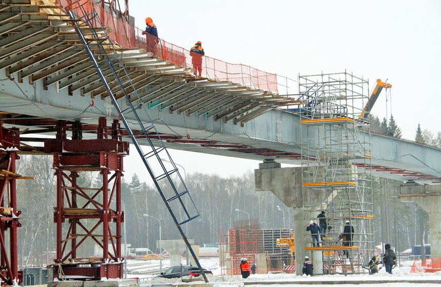 Мэр осмотрел ход строительства дороги Солнцево – Бутово – Видное 4 фото