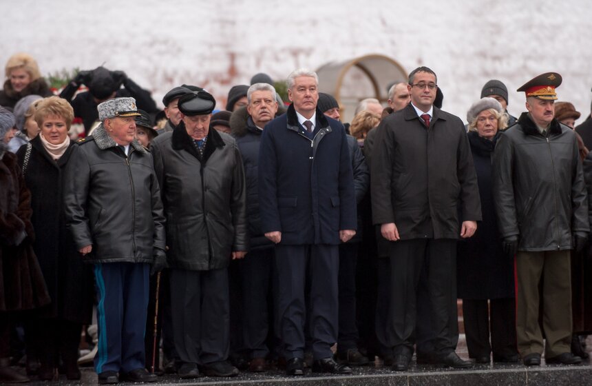 Возложение цветов к Могиле Неизвестного солдата 12 фото