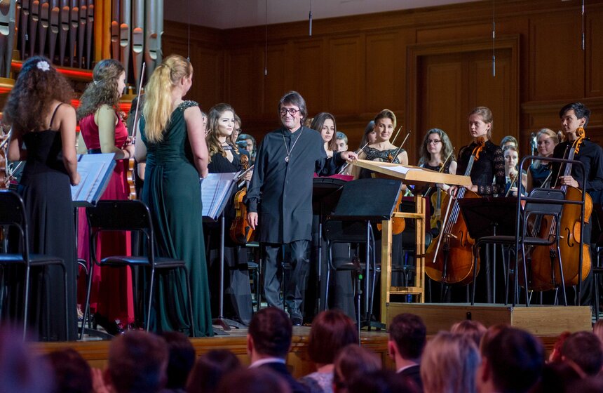 Юношеский оркестр Башмета выступил с Константином Хабенским 21 фото