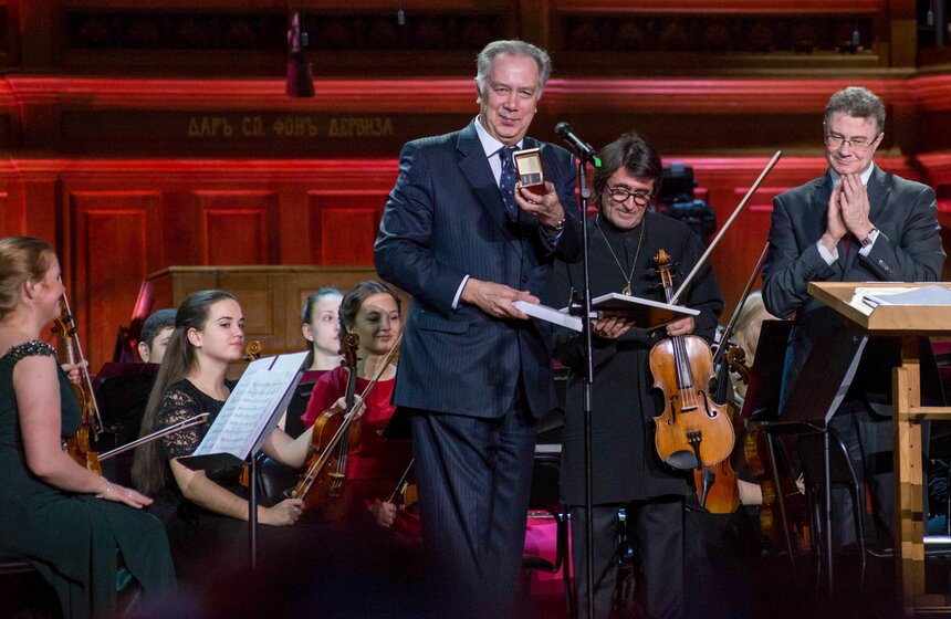 Юношеский оркестр Башмета выступил с Константином Хабенским 24 фото