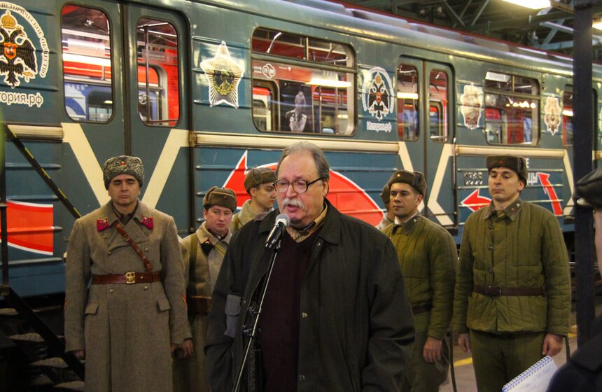 Тематический поезд "Великие полководцы" запустили в метро 16 фото