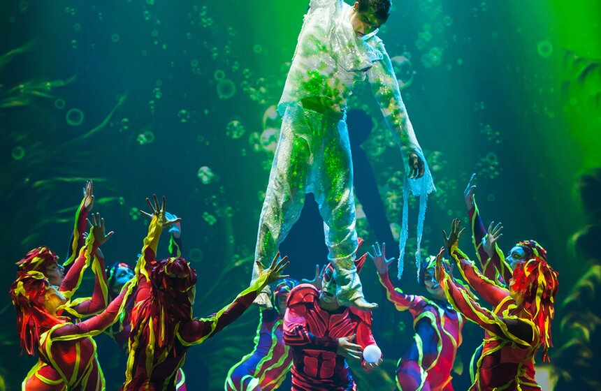 Шоу "Человек-амфибия" представили на сцене Мюзик-Холла 7 фото