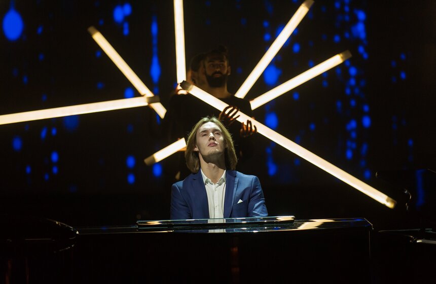 "Золотой луч" вручили в столице 36 фото