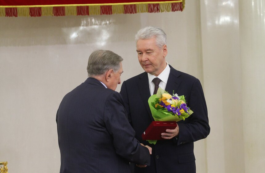 Мэр вручил памятные знаки участникам обороны Москвы 1941 года 10 фото