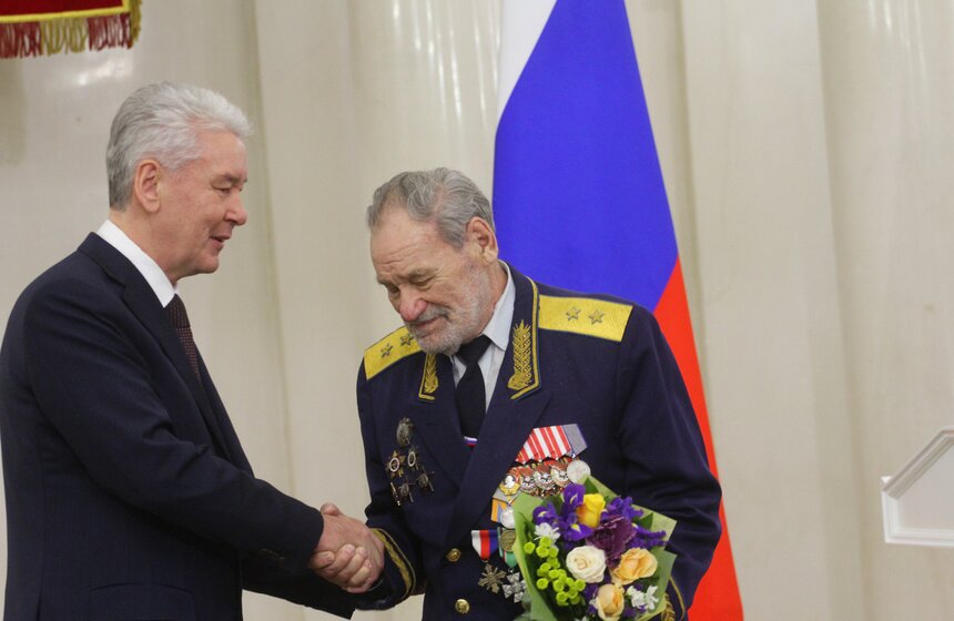 Мэр вручил памятные знаки участникам обороны Москвы 1941 года 20 фото