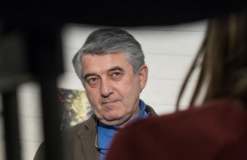 Семь литографий Эрика Булатова представили в Мастерской Фоменко 13 фото