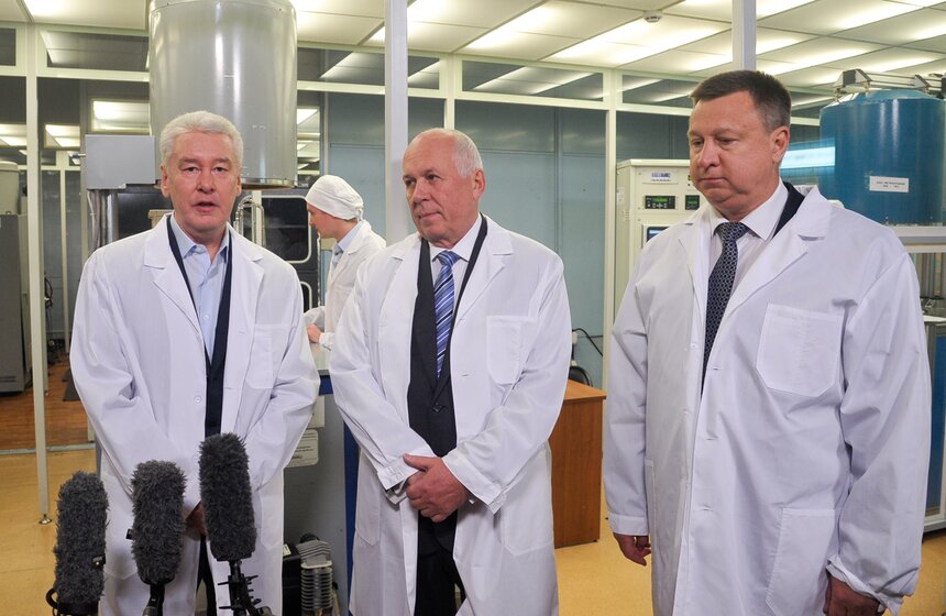 Сергей Собянин посетил научно-исследовательский институт "Полюс" 19 фото