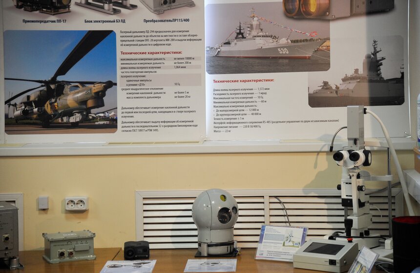 Сергей Собянин посетил научно-исследовательский институт "Полюс" 24 фото