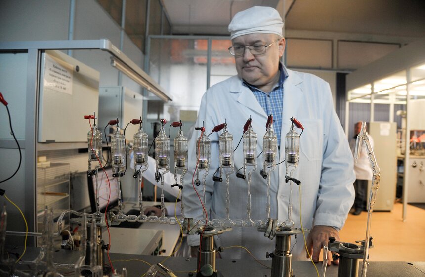 Сергей Собянин посетил научно-исследовательский институт "Полюс" 6 фото