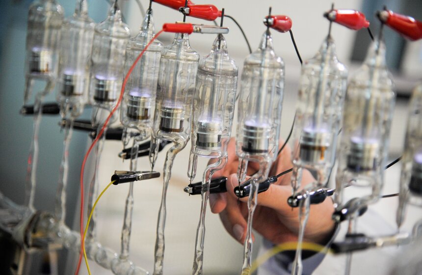 Сергей Собянин посетил научно-исследовательский институт "Полюс" 13 фото