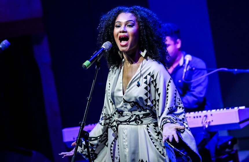 Концерт бразильянки Таис Маседо в ЦДХ 19 фото