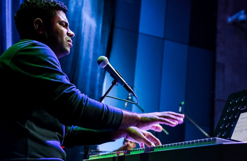 Концерт бразильянки Таис Маседо в ЦДХ 23 фото