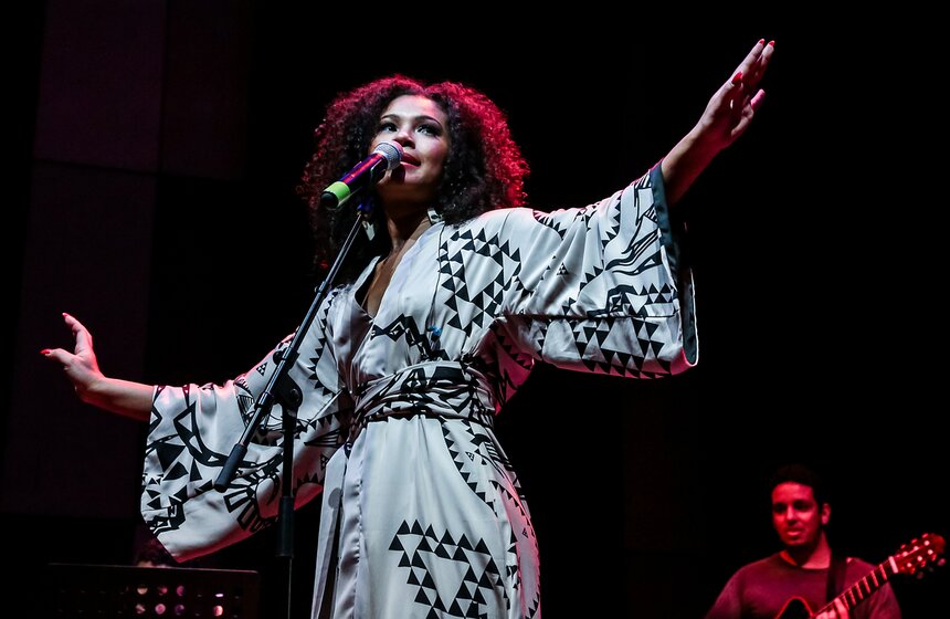 Концерт бразильянки Таис Маседо в ЦДХ 21 фото