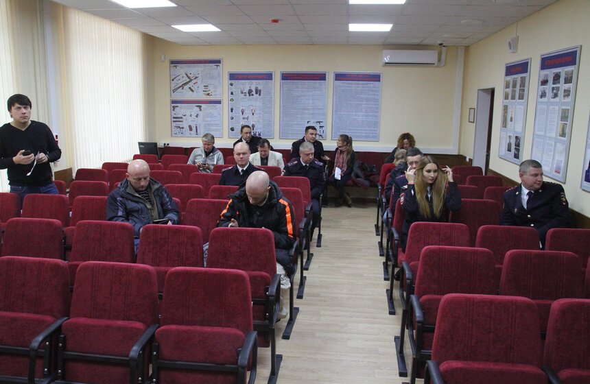 Сергей Собянин посетил обновленное отделение полиции в Соколе 5 фото