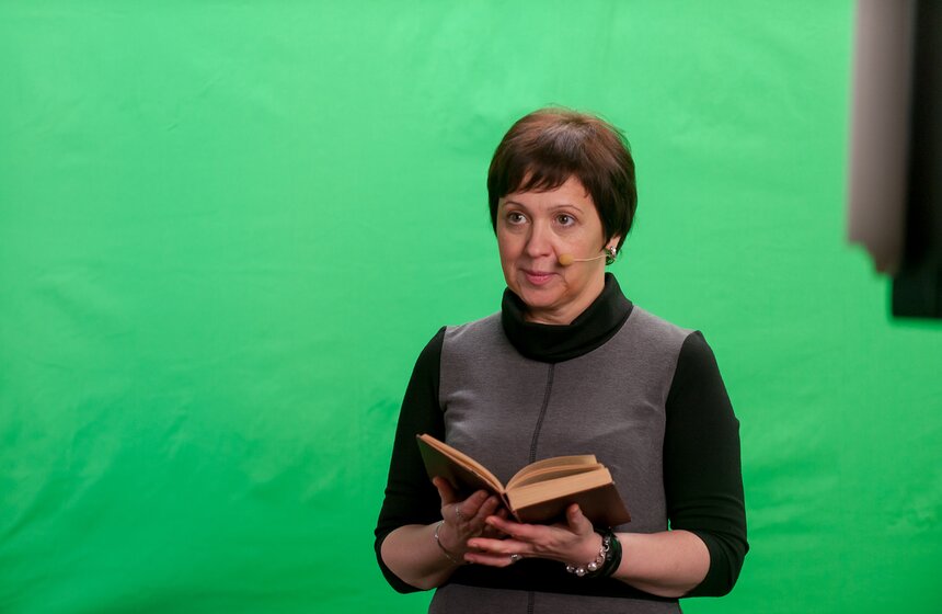 В столице прошли онлайн-чтения романа Михаила Булгакова 15 фото