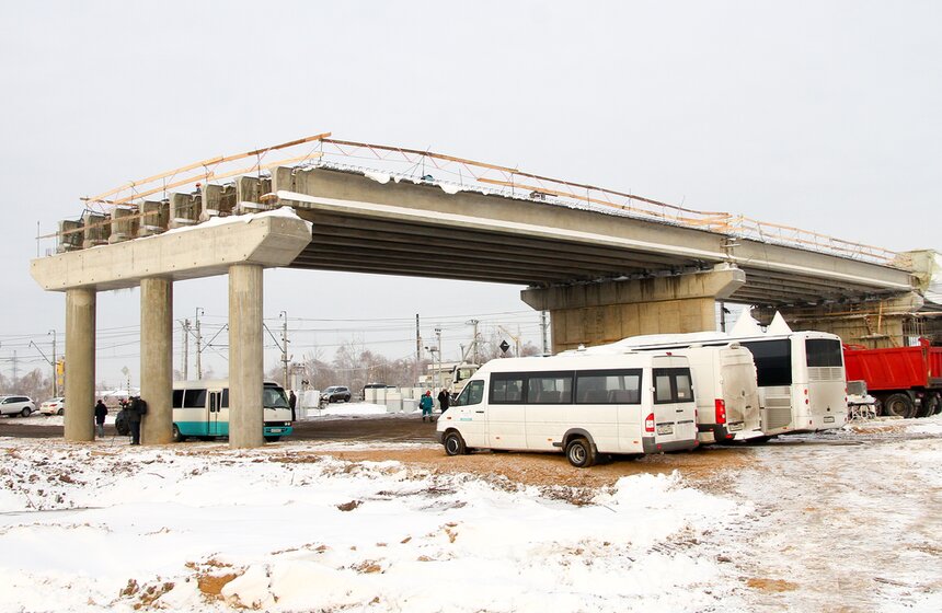 Мэр осмотрел ход строительства автодорожного путепровода 1 фото