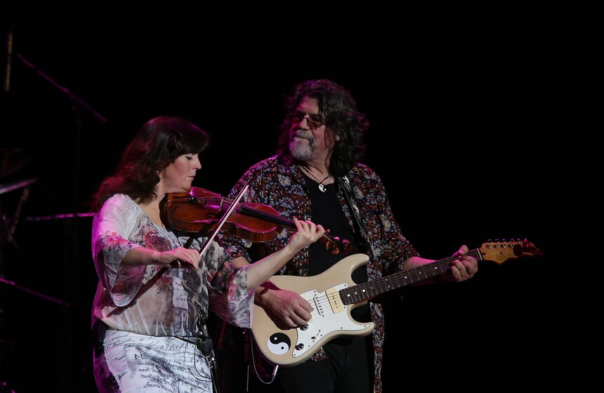 Концерт группы Electric Light Orchestra в "Крокус Сити Холле" 19 фото