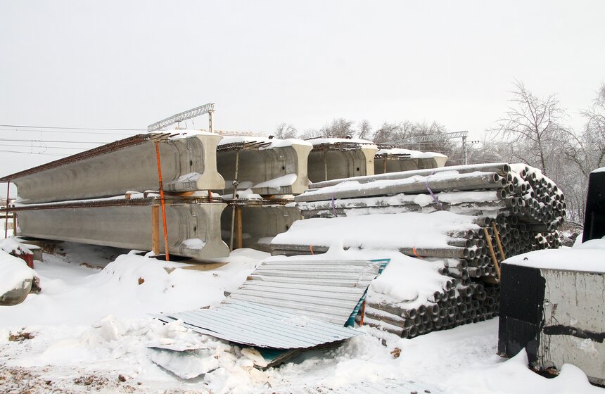 Мэр осмотрел ход строительства автодорожного путепровода 3 фото