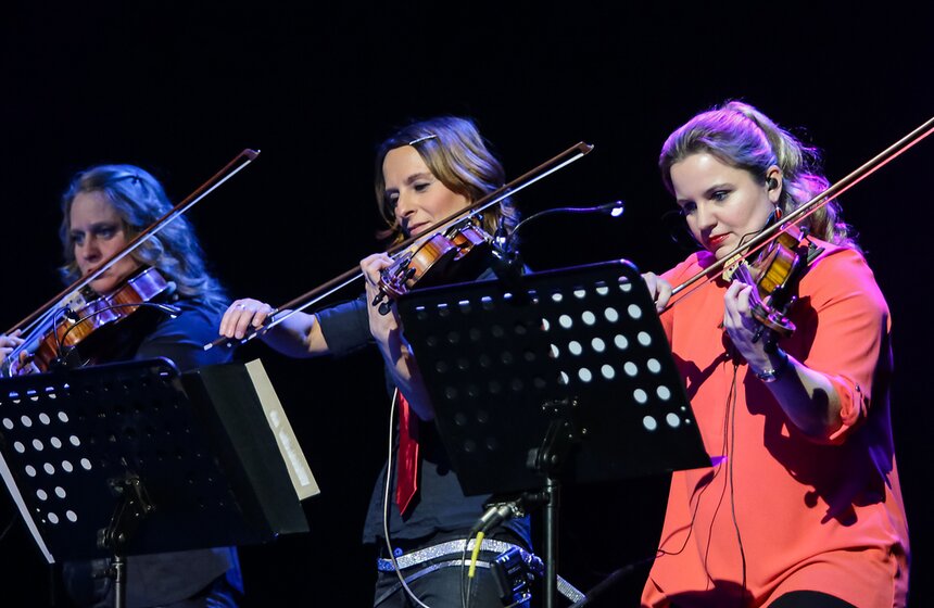 Концерт группы Electric Light Orchestra в "Крокус Сити Холле" 9 фото