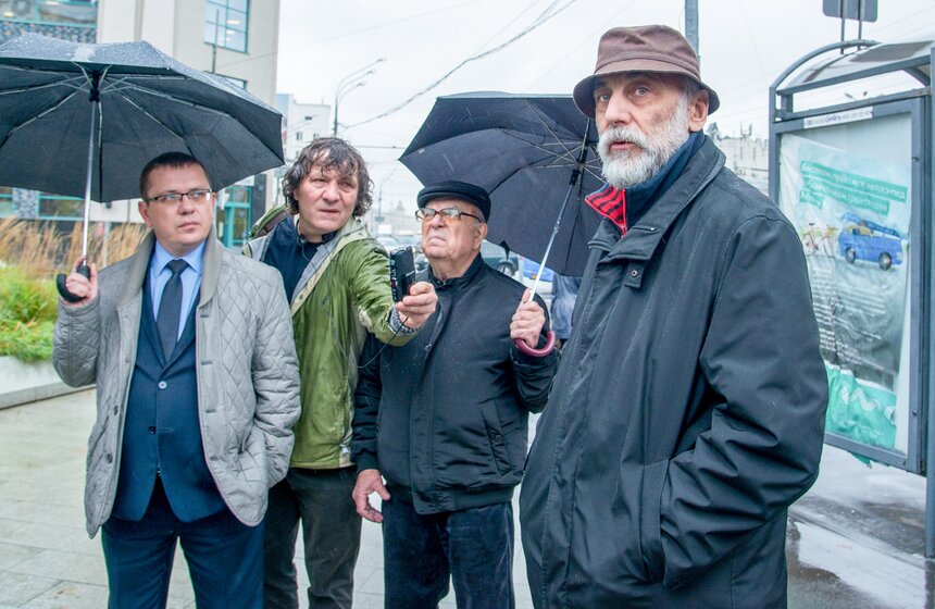 Макет памятника Михаилу Калашникову 11 фото