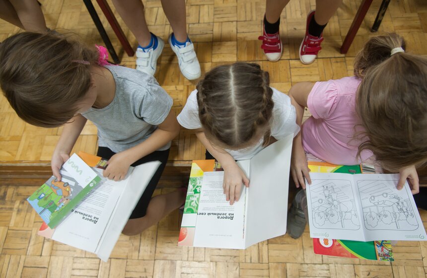 Уроки безопасного вождения в столичных школах 14 фото