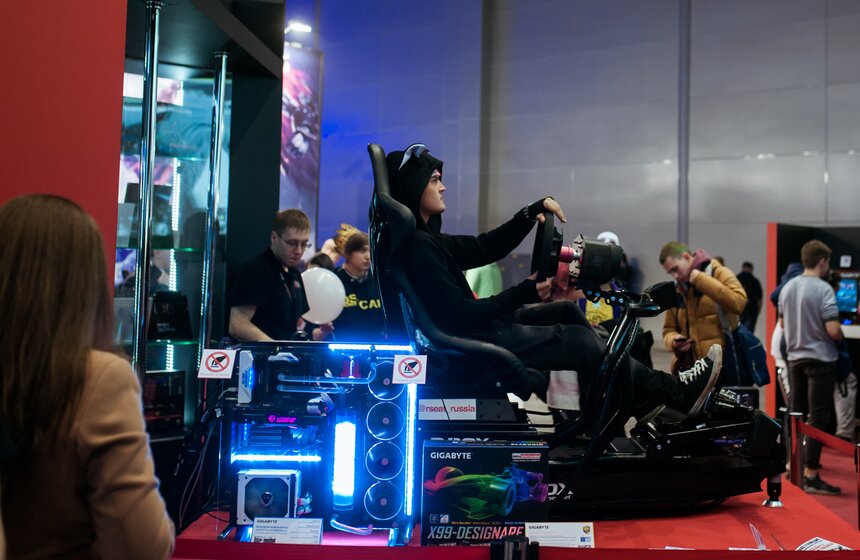 В столице открылась выставка "Игромир-2016" 27 фото