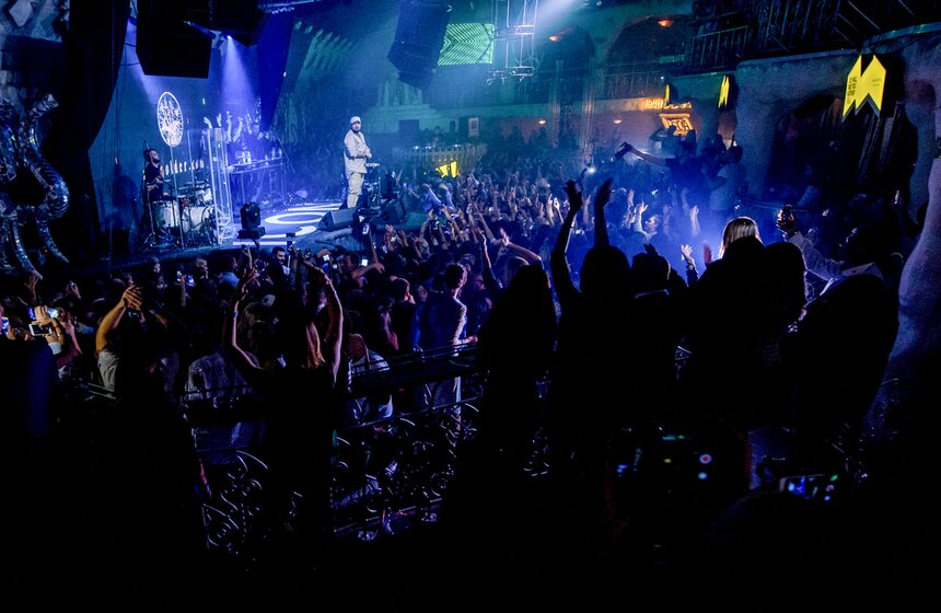 Рэпер Баста поздравил клуб ICON c днем рождения 16 фото