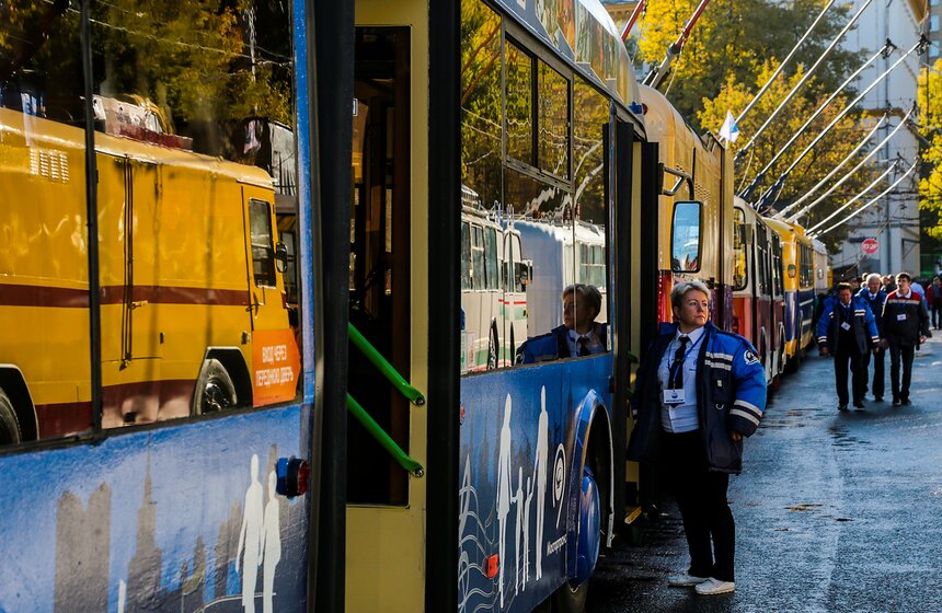 Как прошел Праздник московского троллейбуса 7 фото