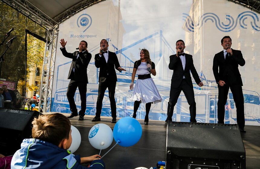 Как прошел Праздник московского троллейбуса 43 фото