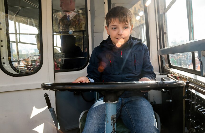 Как прошел Праздник московского троллейбуса 40 фото