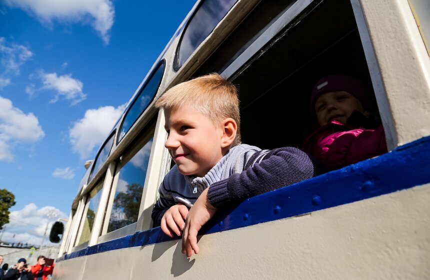 Как прошел Праздник московского троллейбуса 44 фото