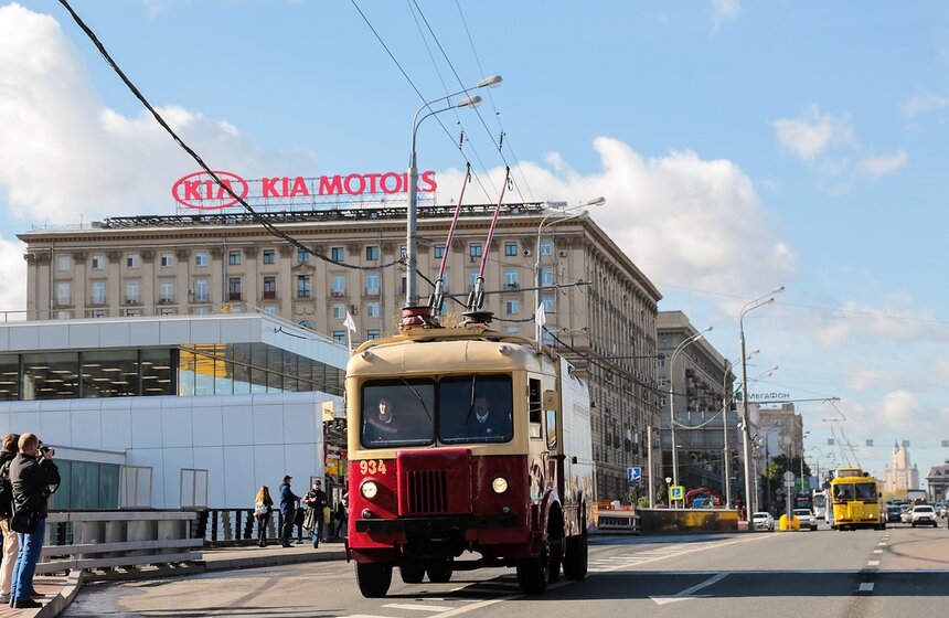 Как прошел Праздник московского троллейбуса 27 фото