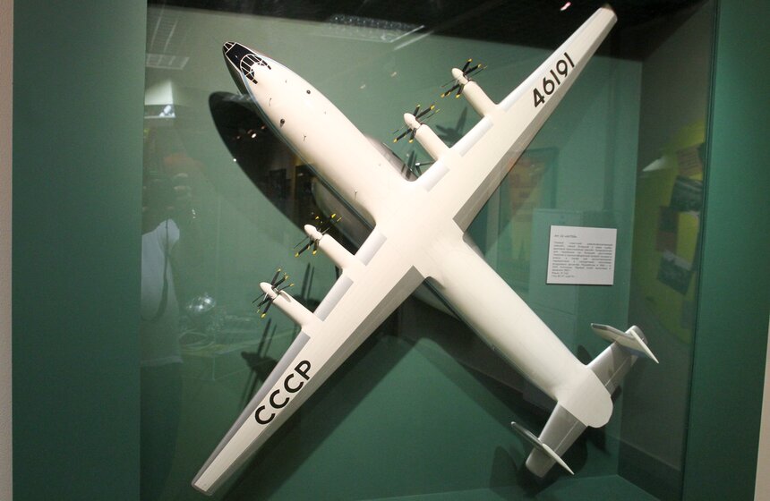 Выставка "60-е. Время космическое" 13 фото