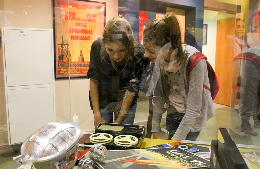 Выставка "60-е. Время космическое" 31 фото