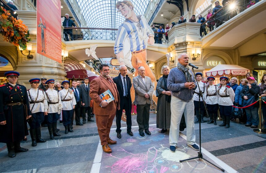 Выставка "Дяде Степе – 80" в ГУМе 7 фото