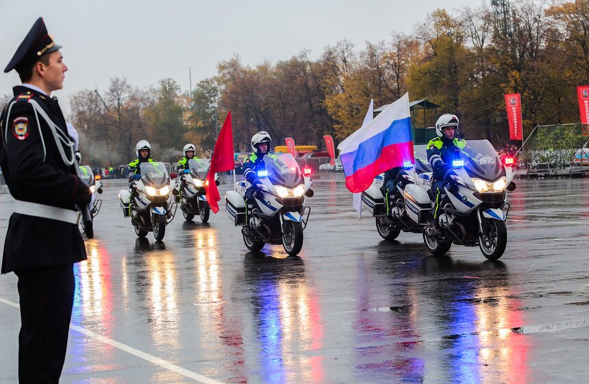 Спортивный праздник московской полиции прошел в ОК "Лужники" 7 фото
