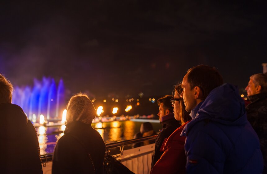 Фестиваль "Круг света" на Гребном канале 8 фото