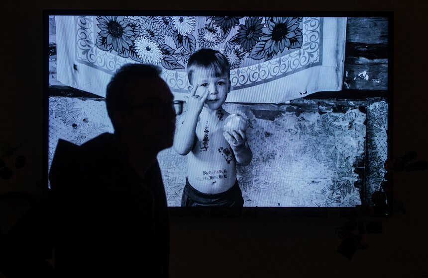 Выставка пермских художников "Форма незримого" 7 фото