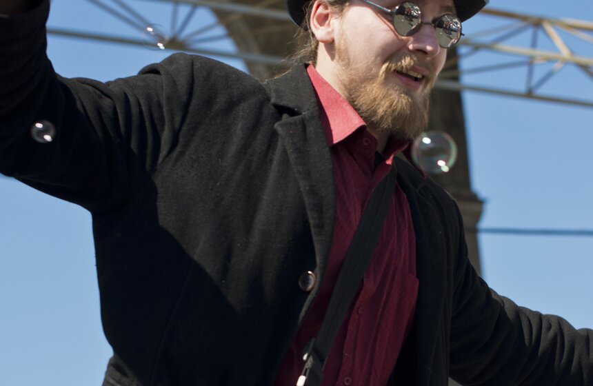 На ВВЦ прошел Парад мыльных пузырей 1 фото