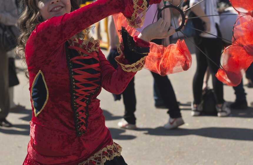 На ВВЦ прошел Парад мыльных пузырей 8 фото